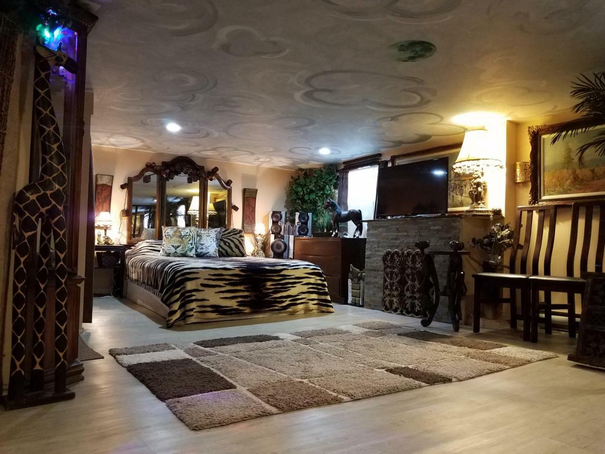 Exotic Large Basement Studio Hotel Монреал Екстериор снимка